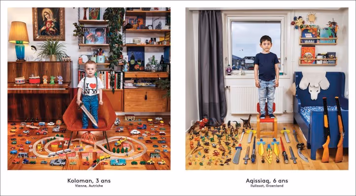 Livre Wow de photographies par Martin Parr